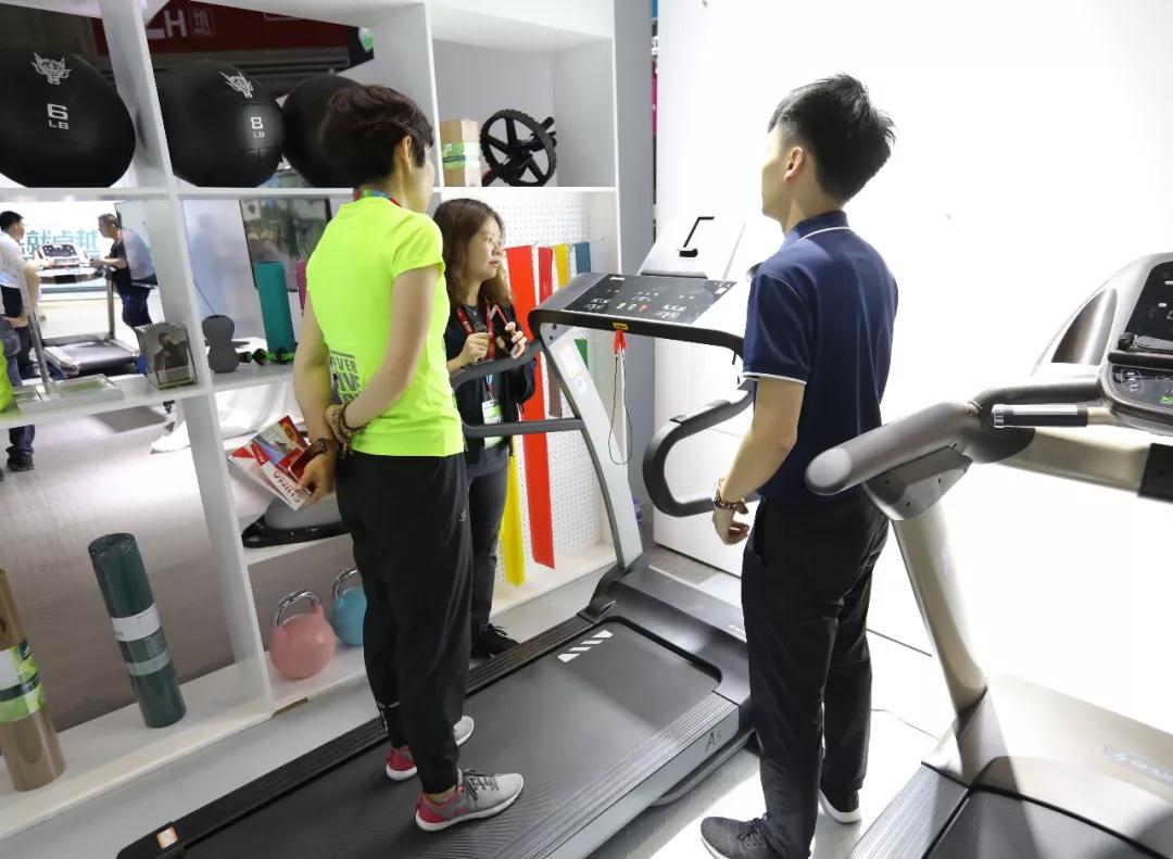 健身器材-米兰阿里语音智能A5跑步机